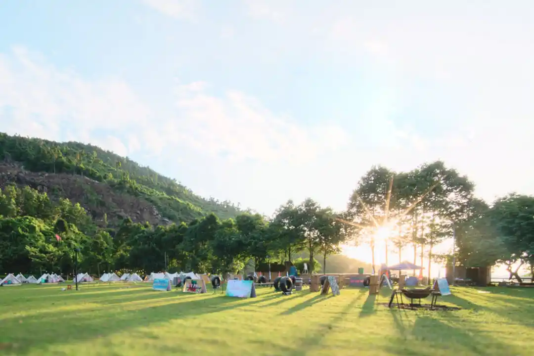 Kỷ yếu Đà Nẵng - Top 7 địa điểm chụp ảnh kỷ yếu đẹp ngoại thành Đà Nẵng 11 lang toom sara dia diem chup ky yeu