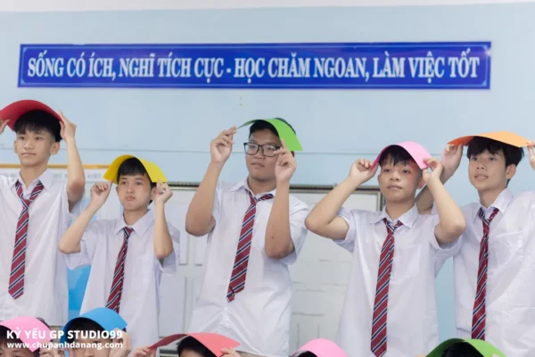 Kỷ yếu Đà Nẵng | Lớp 9/2 | Trường THCS Nguyễn Hồng Ánh 160 ky yeu 92 thcs nguyen hong anh da nang 47