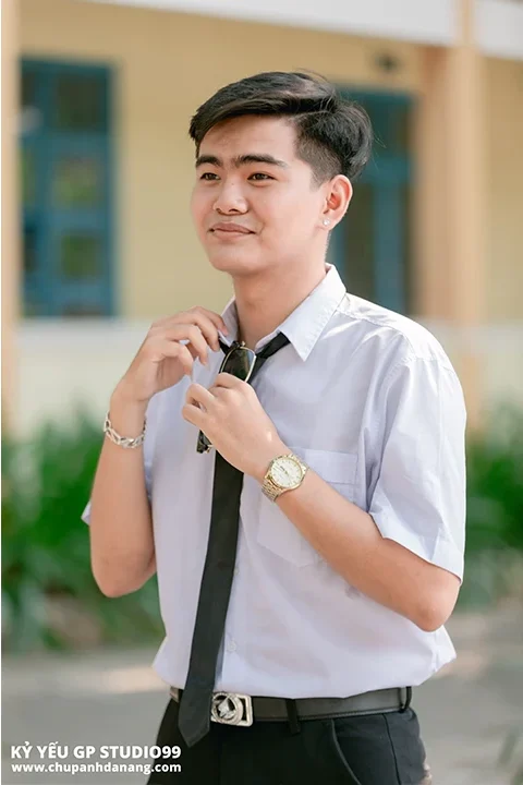 5 kiểu tóc đẹp cho các bạn nam chụp kỷ yếu - Kỷ Yếu GP Studio99 13 toc undercut ky yeu gp studio99 e1735052910720