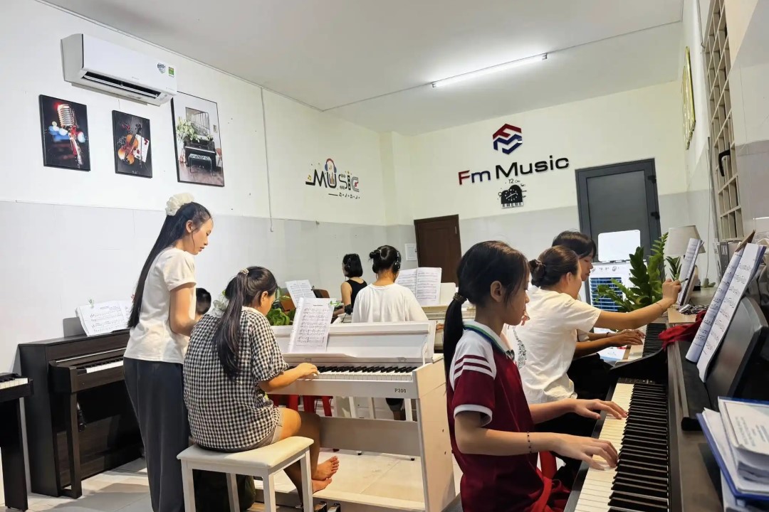 Fm music dia chi hoc piano tai Da Nang