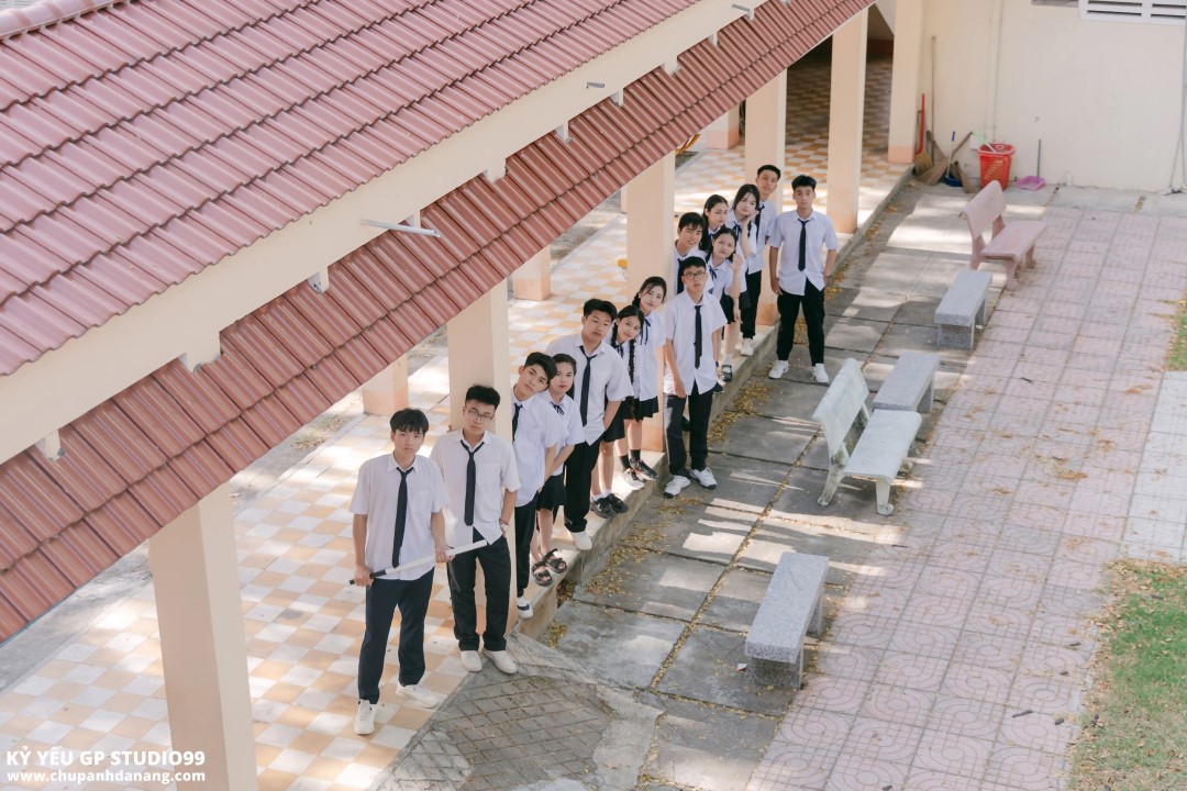 hinh anh bi ket giua nhung goc nhin