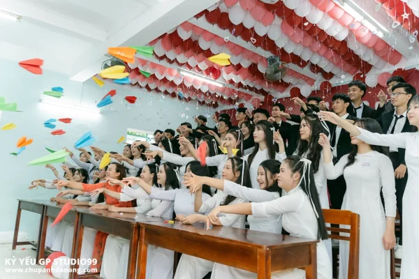 Kỷ yếu lớp 12/2 - Trường THPT Nguyễn Duy Hiệu 227 ky yeu 12 2 thpt nguyen duy hieu quang nam 106