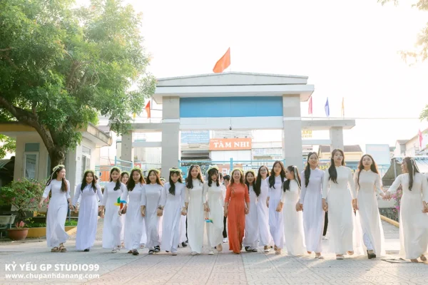 Kỷ yếu lớp 12/2 - Trường THPT Nguyễn Duy Hiệu 136 ky yeu 12 2 thpt nguyen duy hieu quang nam 18