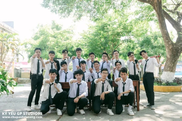 Kỷ yếu lớp 12/2 - Trường THPT Nguyễn Duy Hiệu 185 ky yeu 12 2 thpt nguyen duy hieu quang nam 63
