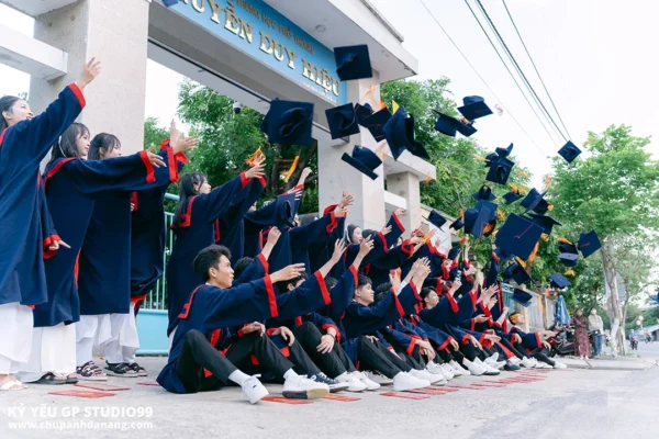 Kỷ yếu lớp 12/2 - Trường THPT Nguyễn Duy Hiệu 207 ky yeu 12 2 thpt nguyen duy hieu quang nam 84