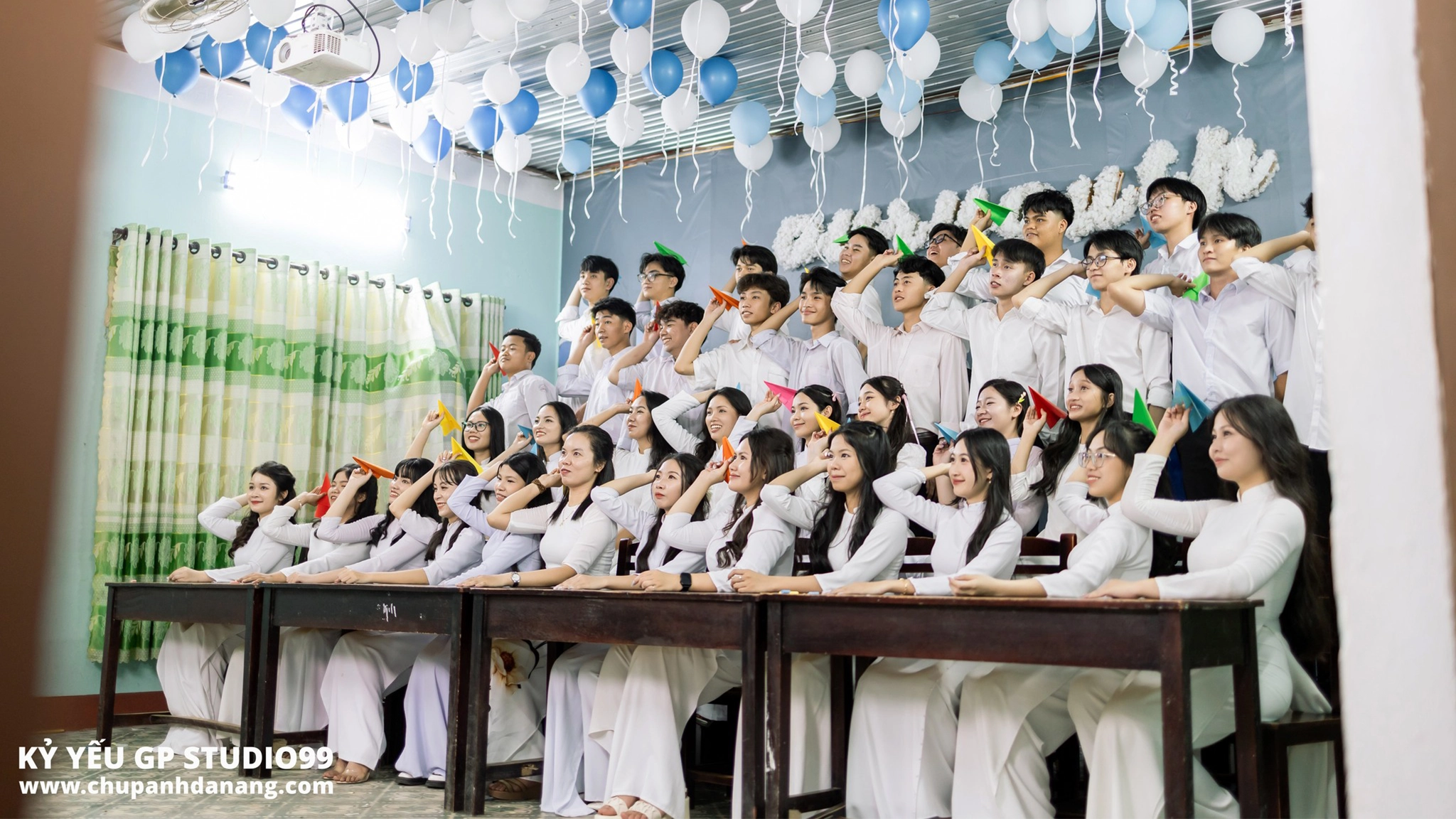 Lớp 12/1 Trường THPT Bắc Trà My - Kỷ yếu Đà Nẵng