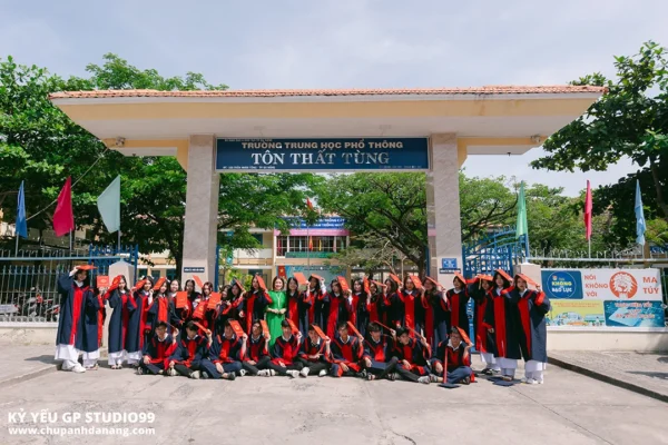 ky yeu 12 1 thpt ton that tung da nang 32