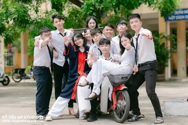 ky yeu 12 10 thpt nguyen thuong hien da nang 27